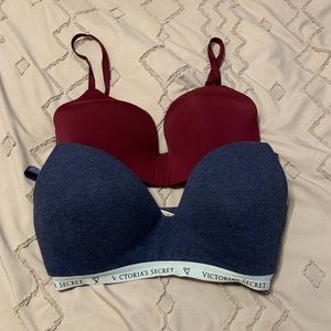Set of Two Tshirt Bras/ Victoria’s Secret